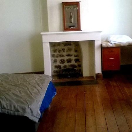 La Maison De L'Aubepin Saint-Savinien Екстериор снимка