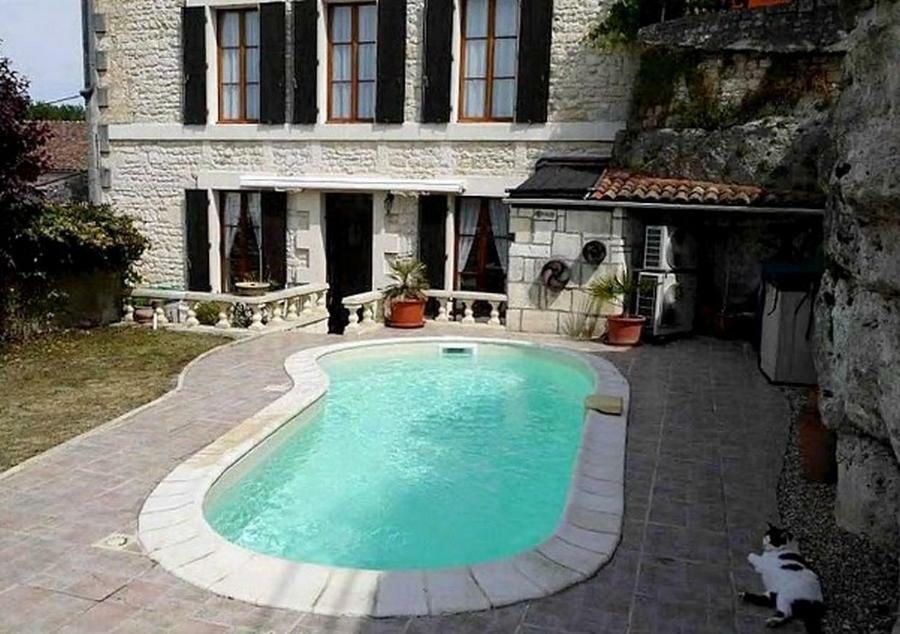 La Maison De L'Aubepin Saint-Savinien Екстериор снимка